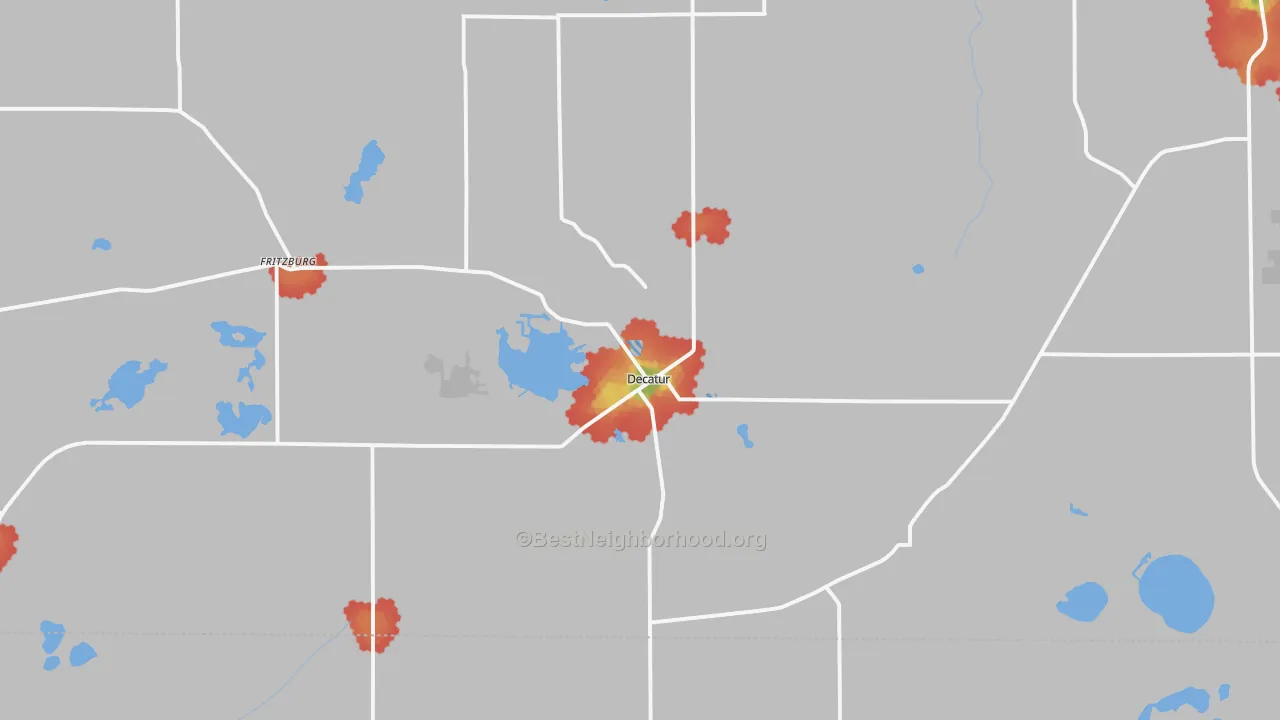Walk Grade map of Decatur, MI, walkable areas in green and car-dependent areas in red