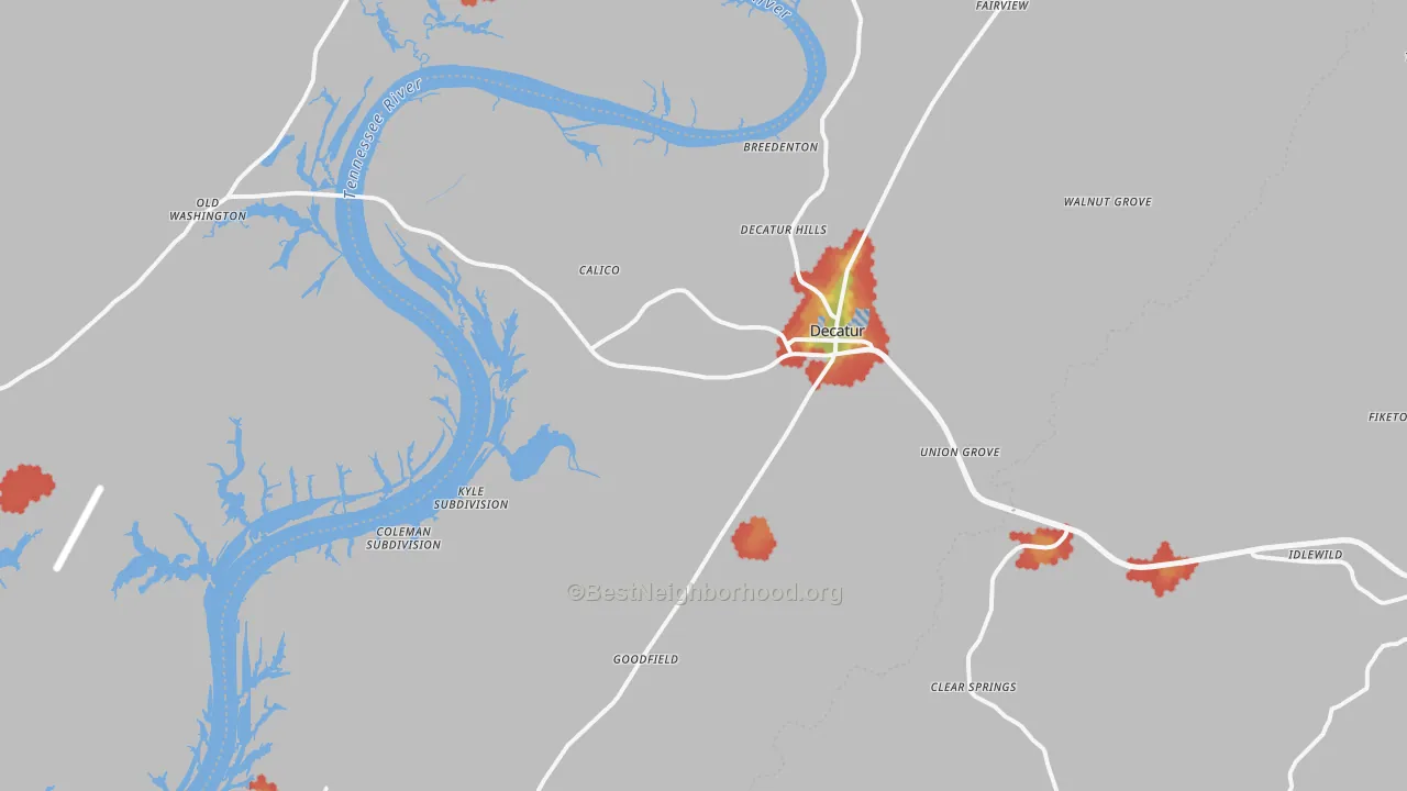 Walk Grade map of Decatur, TN, walkable areas in green and car-dependent areas in red