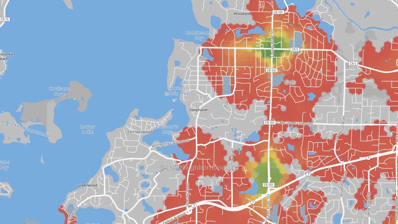 Walk Grade map of Deephaven, MN, walkable areas in green and car-dependent areas in red