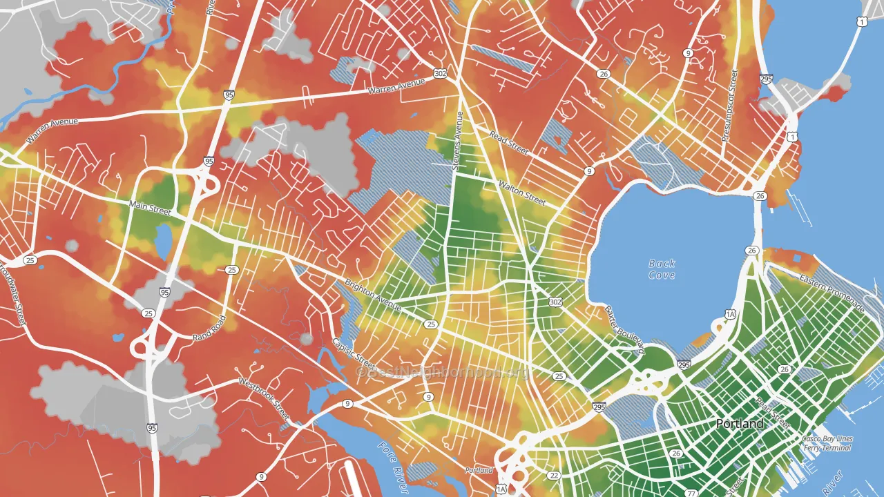 Walk Grade map of Deering, Portland, ME, walkable areas in green and car-dependent areas in red