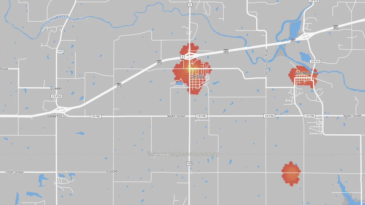 Walk Grade map of DeSoto, IA, walkable areas in green and car-dependent areas in red