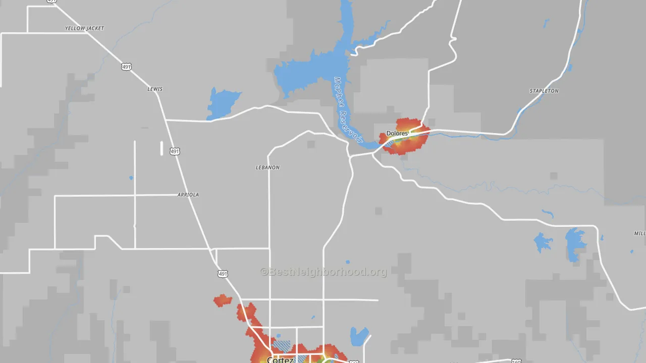Walk Grade map of Dolores, CO, walkable areas in green and car-dependent areas in red