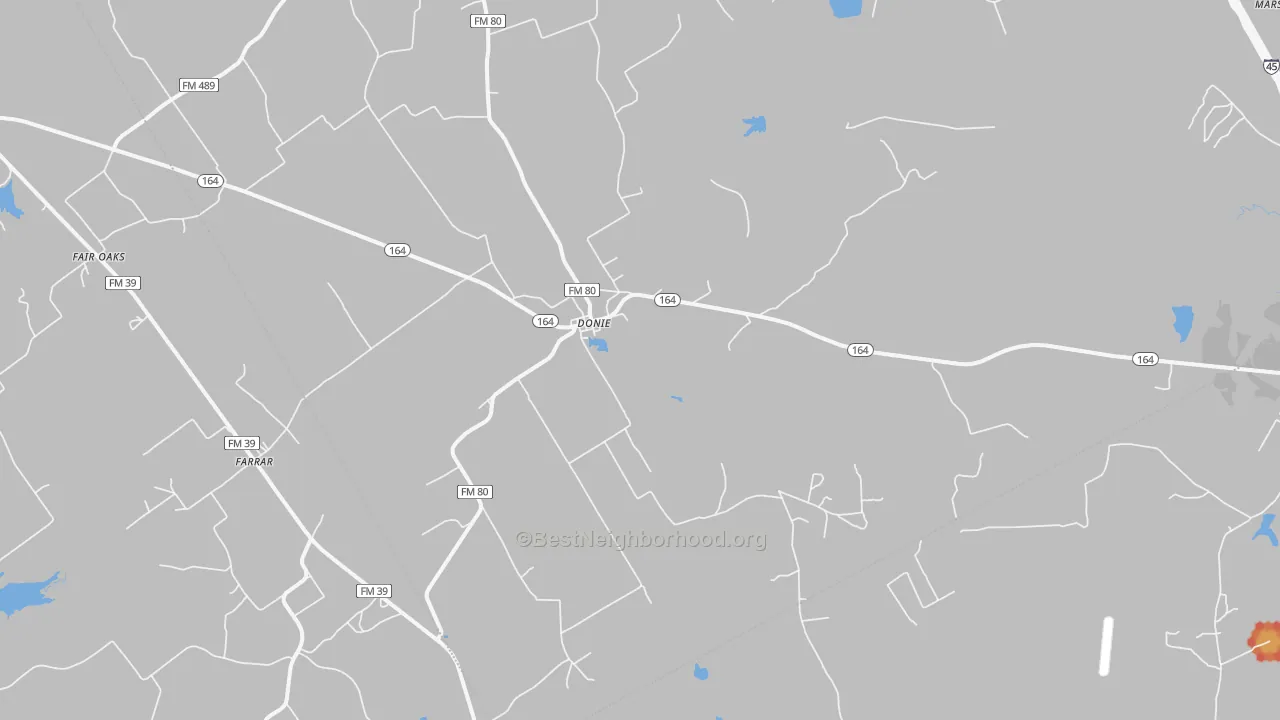 Walk Grade map of Donie, TX, walkable areas in green and car-dependent areas in red