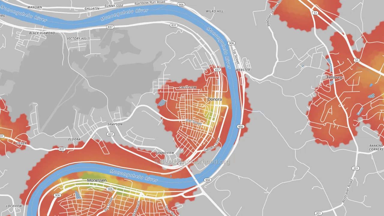 Walk Grade map of Donora, PA, walkable areas in green and car-dependent areas in red