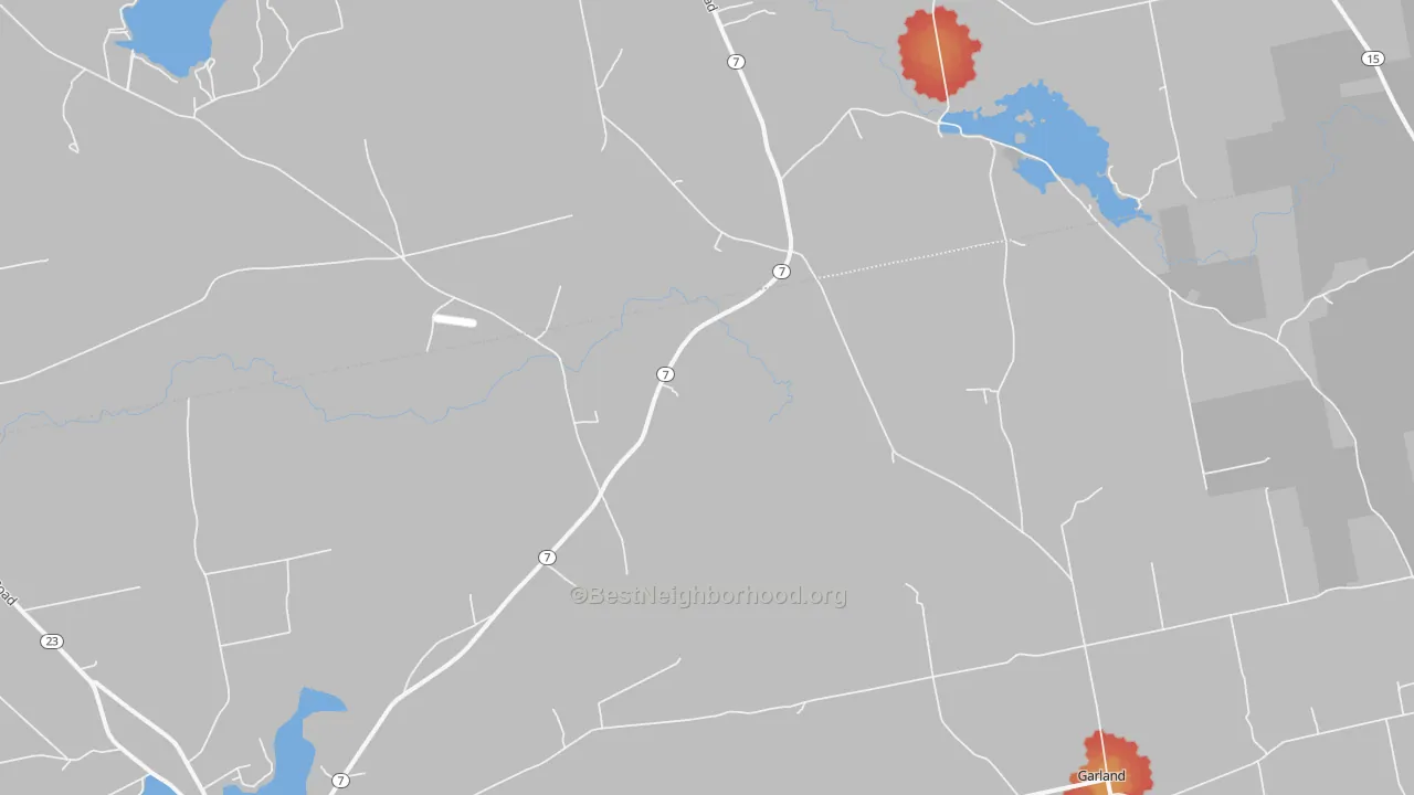 Walk Grade map of Dover South Mills, ME, walkable areas in green and car-dependent areas in red