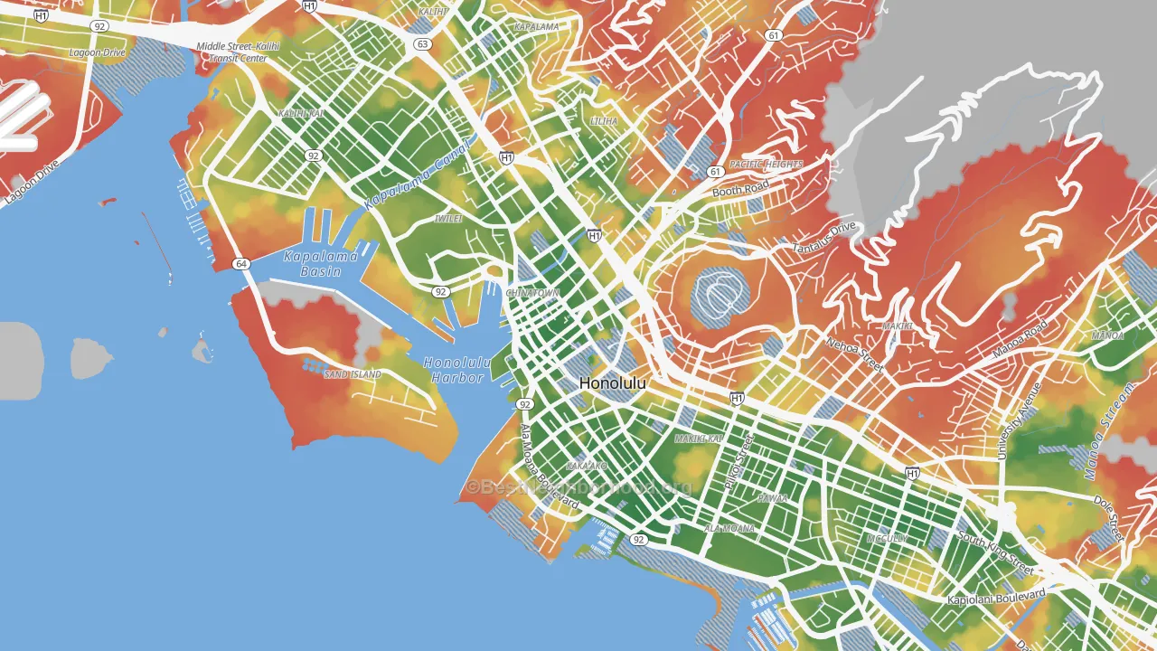 Walk Grade map of Downtown, Honolulu, HI, walkable areas in green and car-dependent areas in red