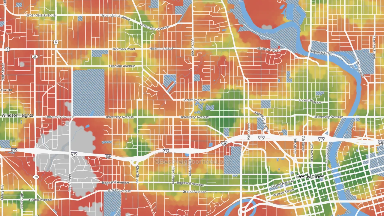 Walk Grade map of Drake, Des Moines, IA, walkable areas in green and car-dependent areas in red