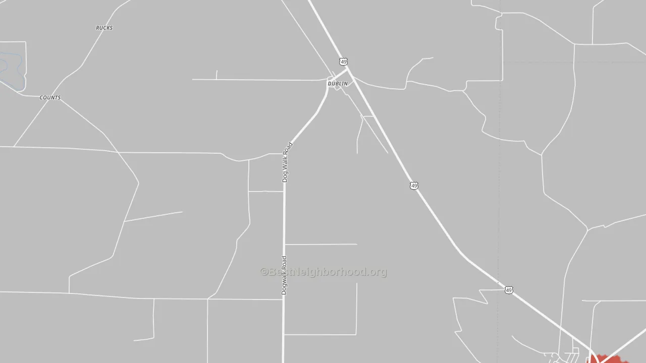 Walk Grade map of Dublin, MS, walkable areas in green and car-dependent areas in red