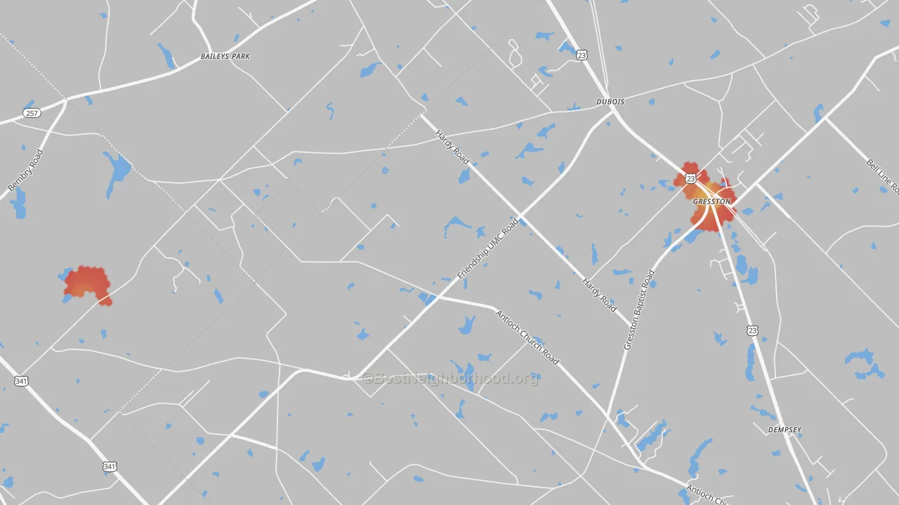 Walk Grade map of Dubois, GA, walkable areas in green and car-dependent areas in red