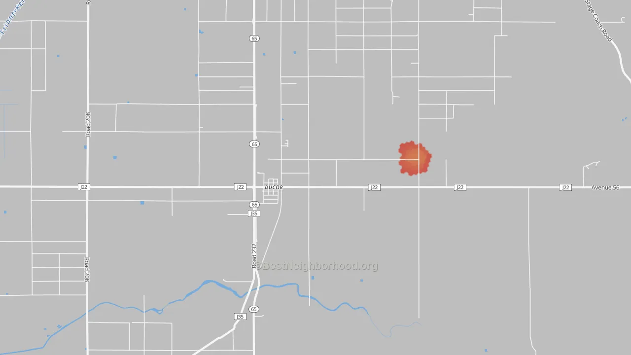 Walk Grade map of Ducor, CA, walkable areas in green and car-dependent areas in red