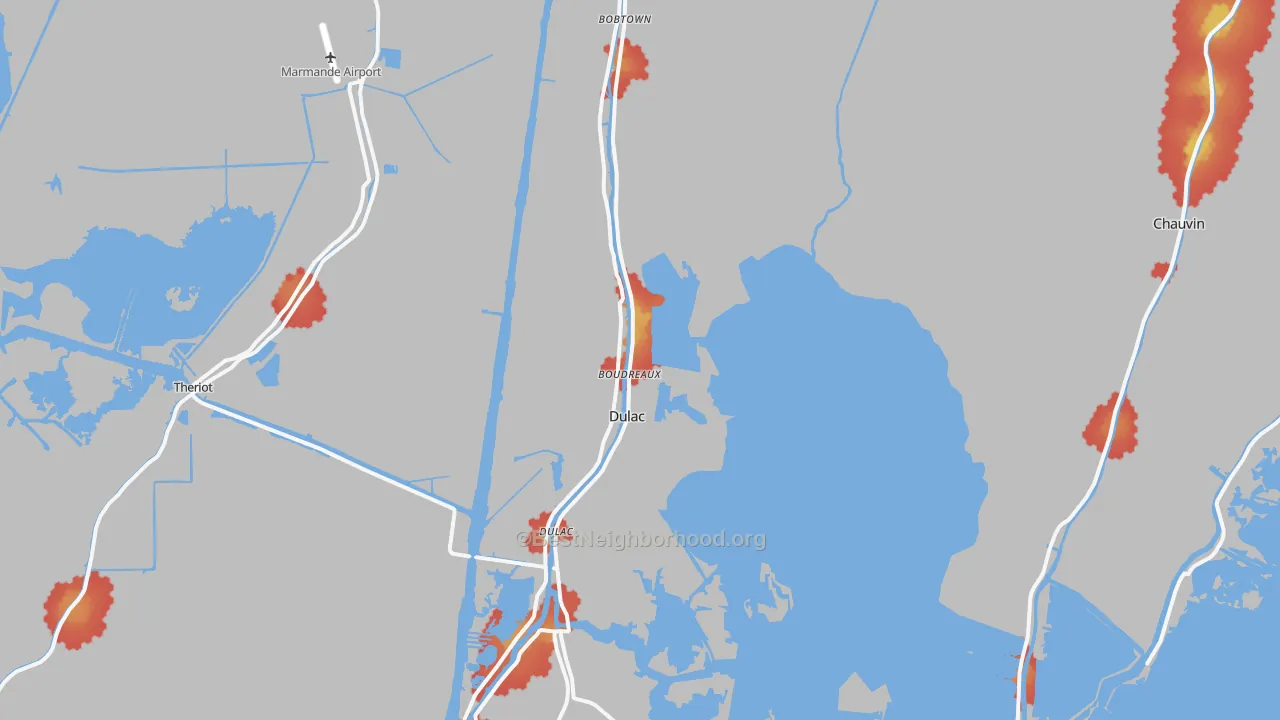 Walk Grade map of Dulac, LA, walkable areas in green and car-dependent areas in red