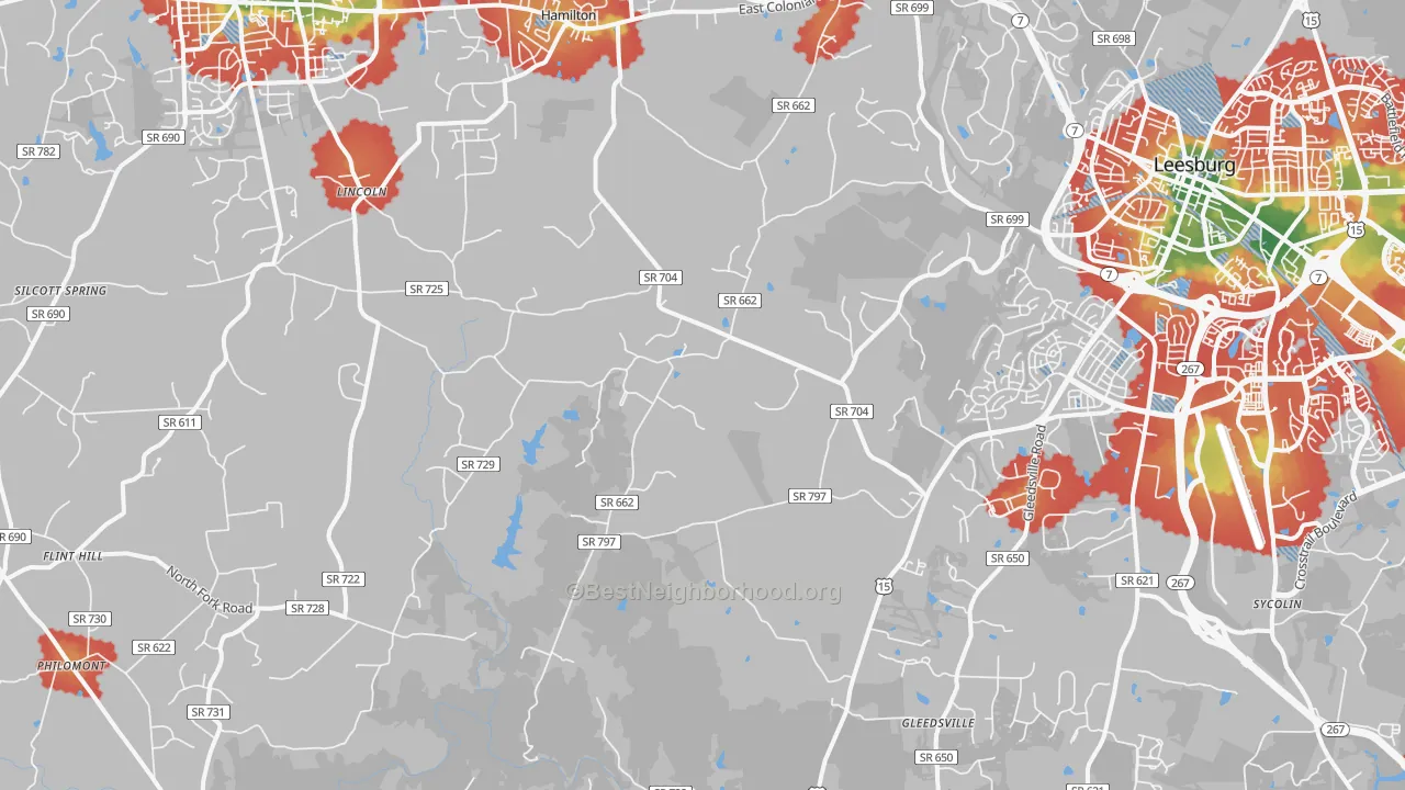 Walk Grade map of Dulles, VA, walkable areas in green and car-dependent areas in red