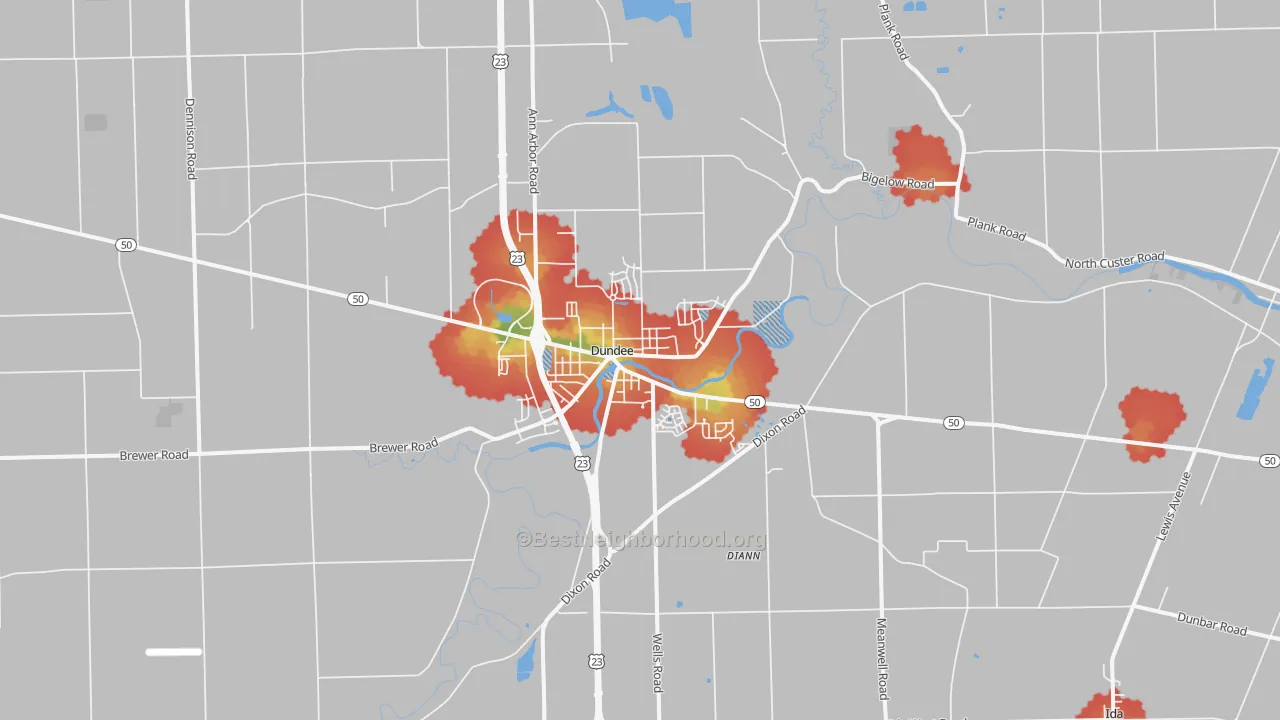 Walk Grade map of Dundee, MI, walkable areas in green and car-dependent areas in red