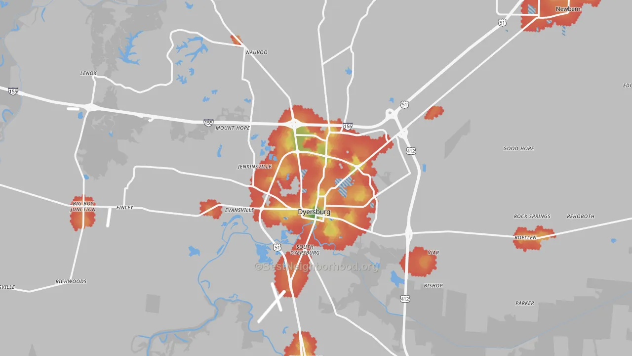 Walk Grade map of Dyersburg, TN, walkable areas in green and car-dependent areas in red