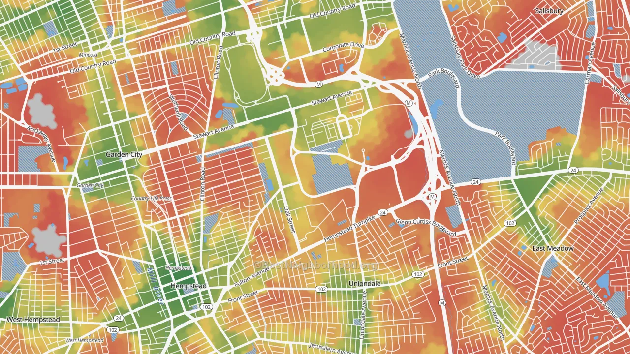 Walk Grade map of East Garden City, NY, walkable areas in green and car-dependent areas in red