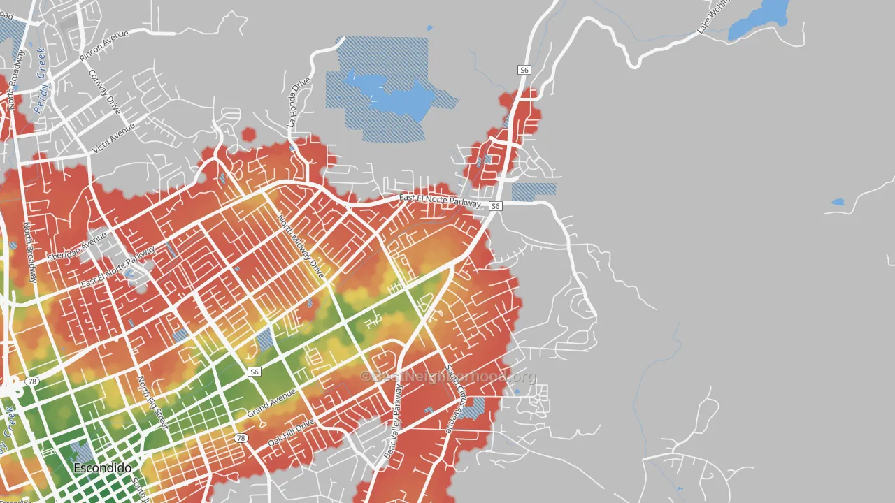 Walk Grade map of East Grove, Escondido, CA, walkable areas in green and car-dependent areas in red