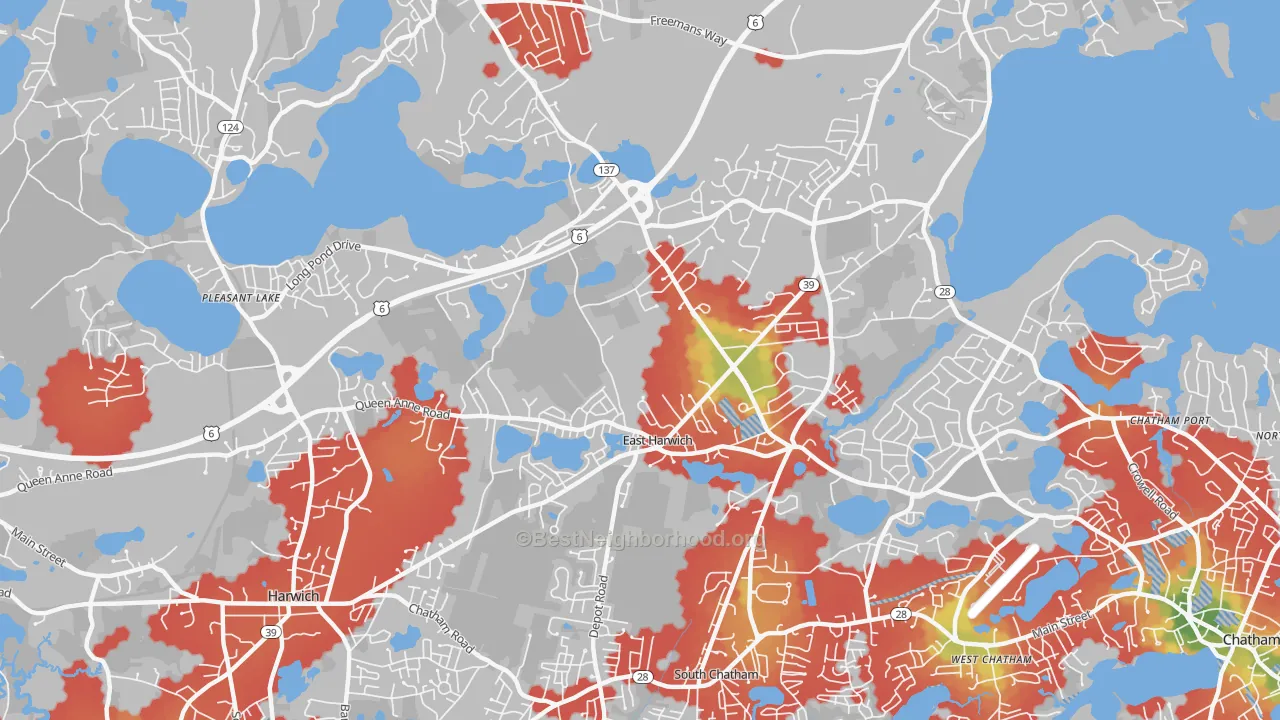 Walk Grade map of East Harwich, MA, walkable areas in green and car-dependent areas in red