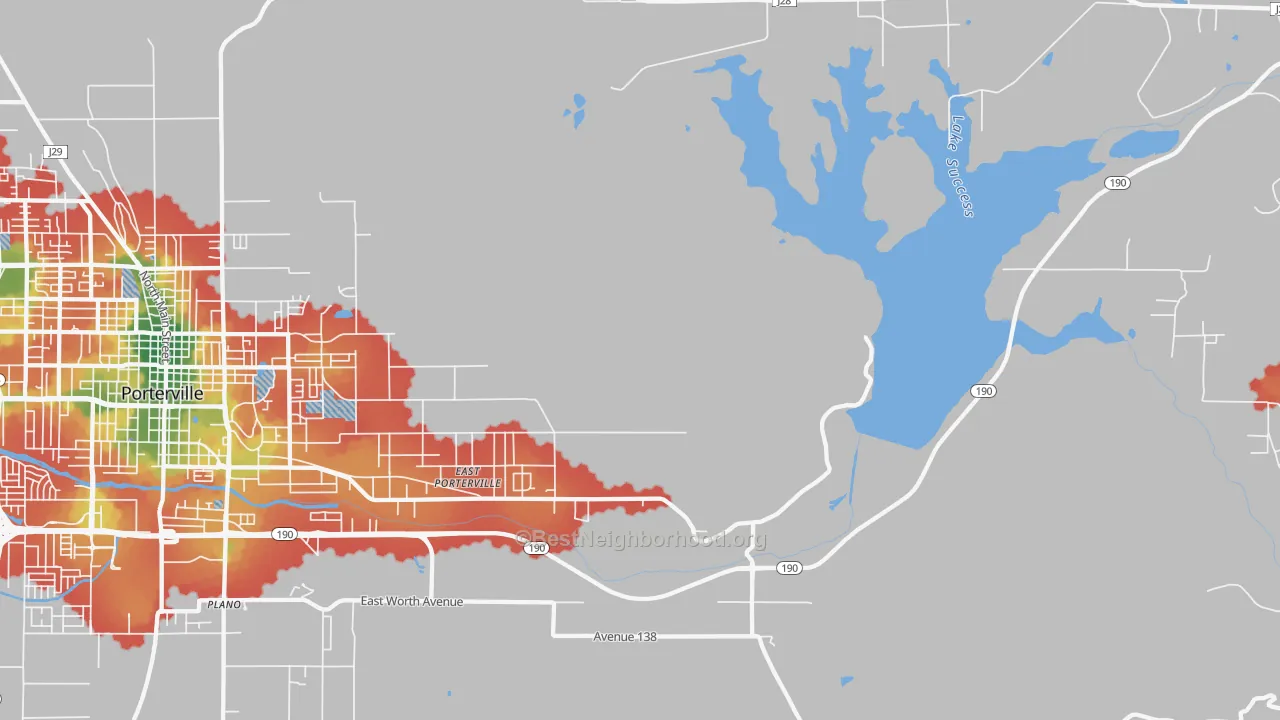 Walk Grade map of East Porterville, CA, walkable areas in green and car-dependent areas in red