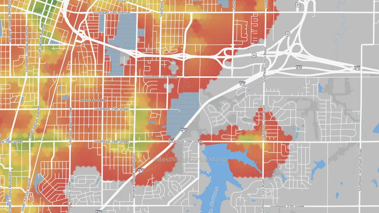 Walk Grade map of East Topeka, Topeka, KS, walkable areas in green and car-dependent areas in red