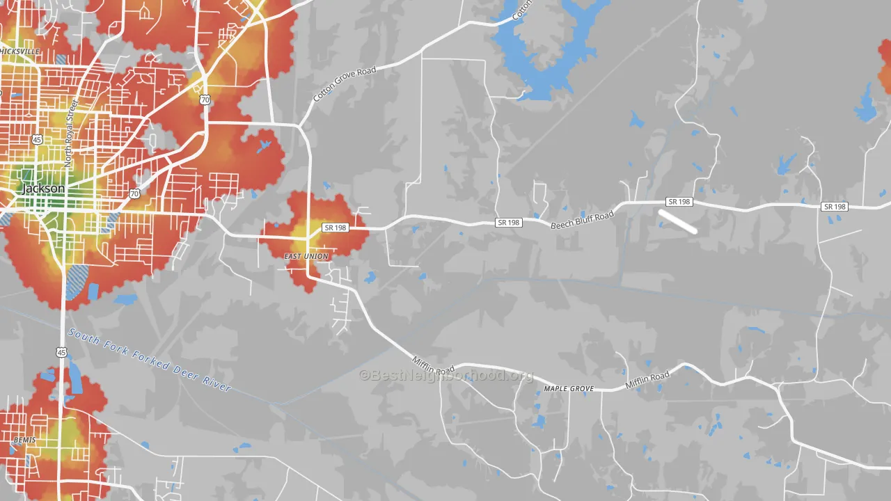Walk Grade map of East Union, TN, walkable areas in green and car-dependent areas in red