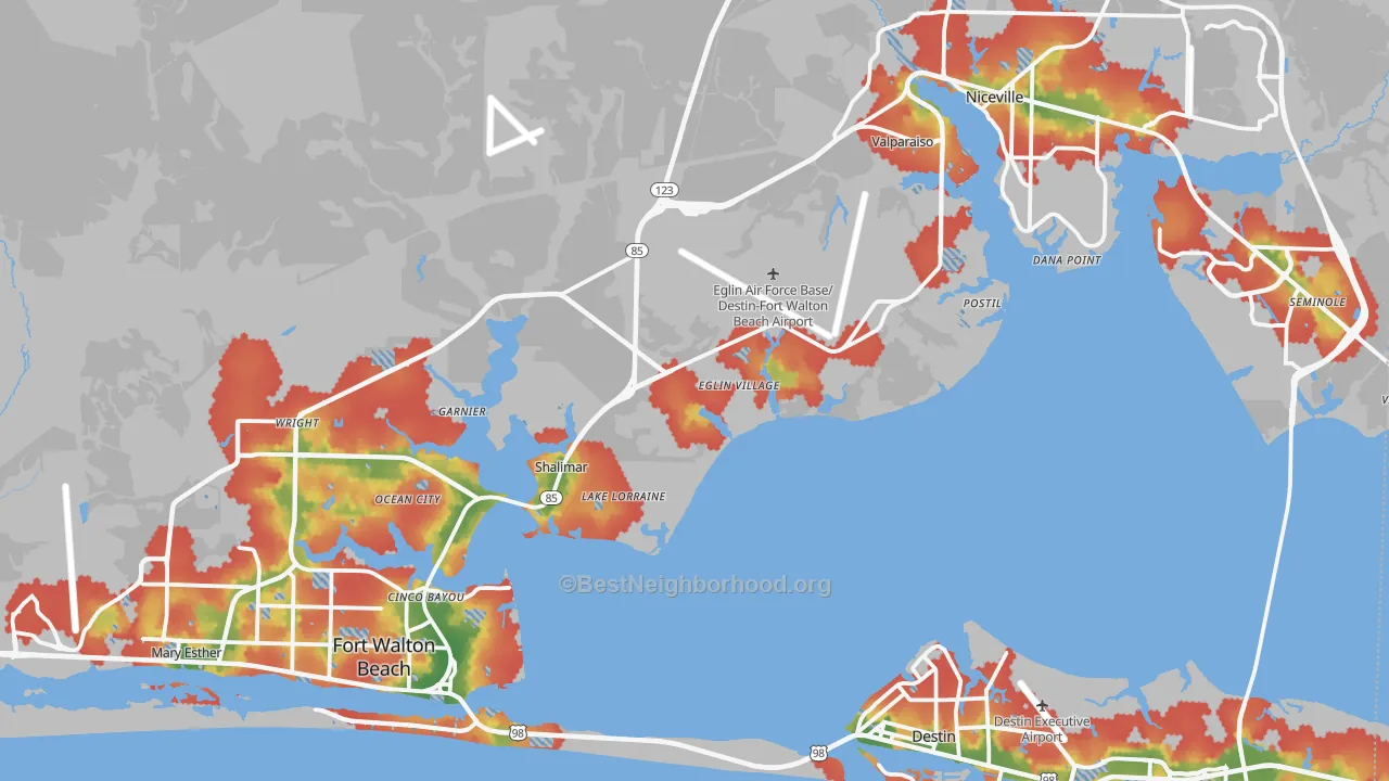 Walk Grade map of Eglin Afb, FL, walkable areas in green and car-dependent areas in red