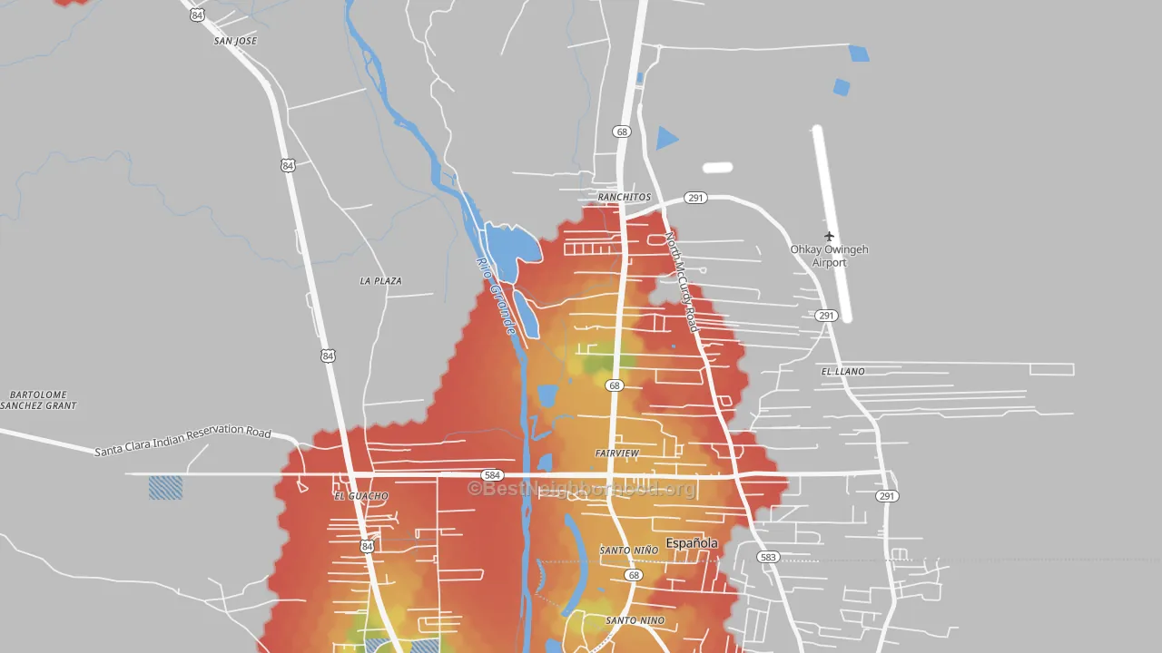 Walk Grade map of El Rancho, NM, walkable areas in green and car-dependent areas in red