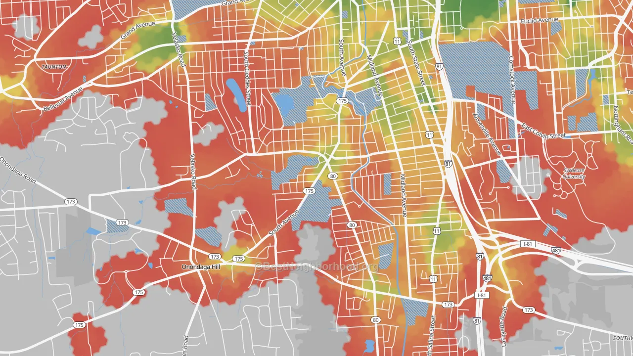 Walk Grade map of Elmwood, Syracuse, NY, walkable areas in green and car-dependent areas in red