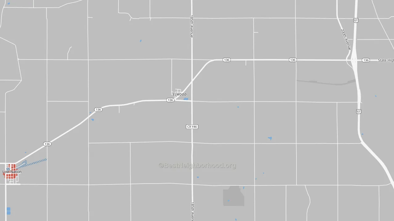 Walk Grade map of Elwood, IA, walkable areas in green and car-dependent areas in red