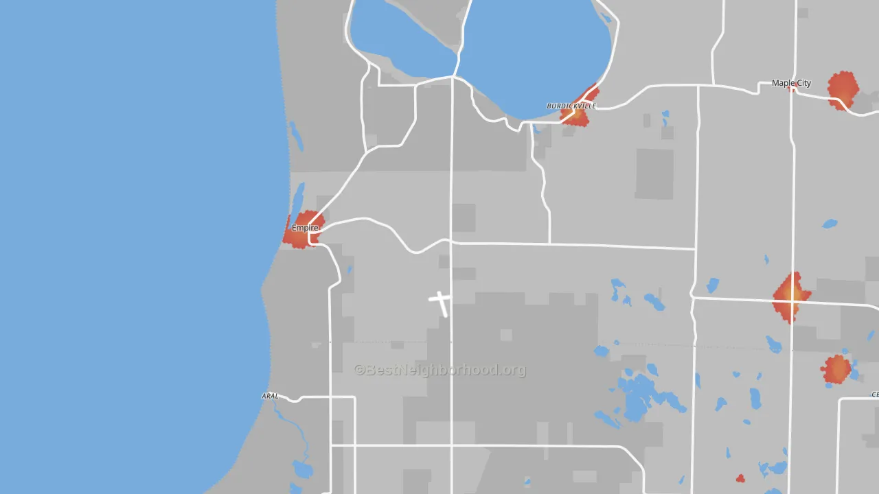 Walk Grade map of Empire, MI, walkable areas in green and car-dependent areas in red