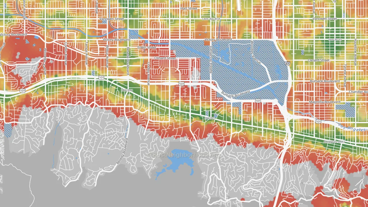 Walk Grade map of Encino, CA, walkable areas in green and car-dependent areas in red