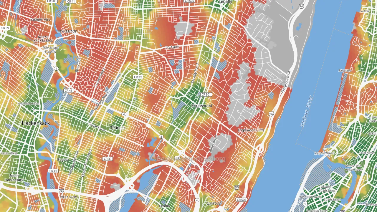 Walk Grade map of Englewood, NJ, walkable areas in green and car-dependent areas in red