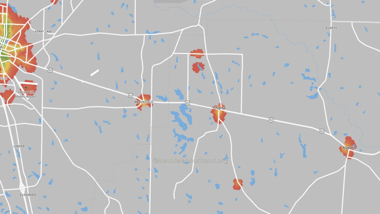 Walk Grade map of Enigma, GA, walkable areas in green and car-dependent areas in red