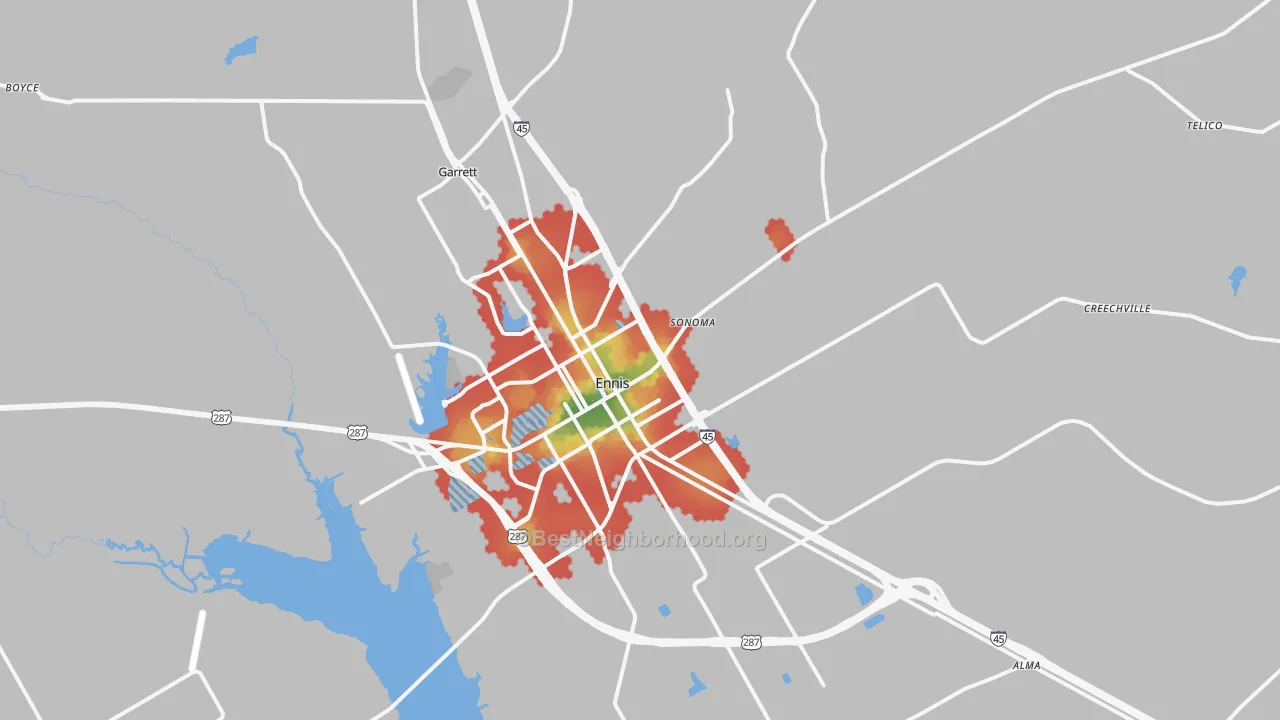 Walk Grade map of Ennis, TX, walkable areas in green and car-dependent areas in red