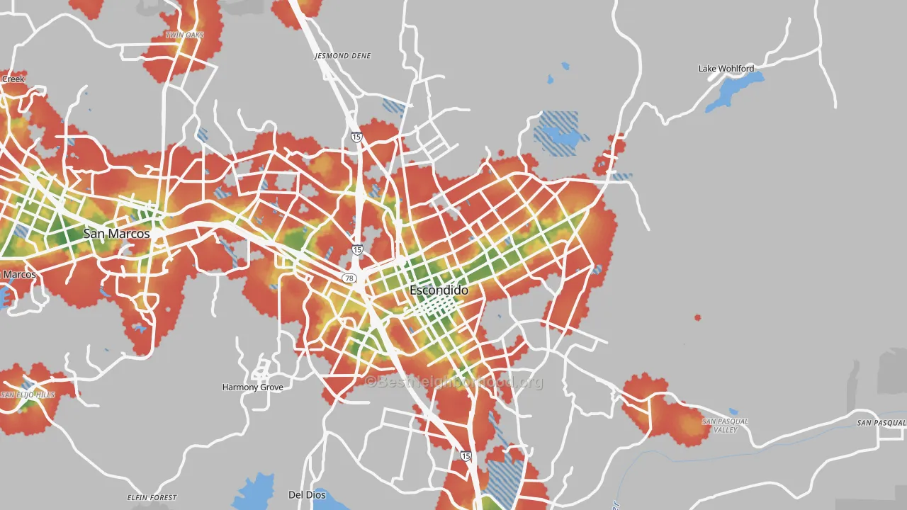 Walk Grade map of Escondido, CA, walkable areas in green and car-dependent areas in red