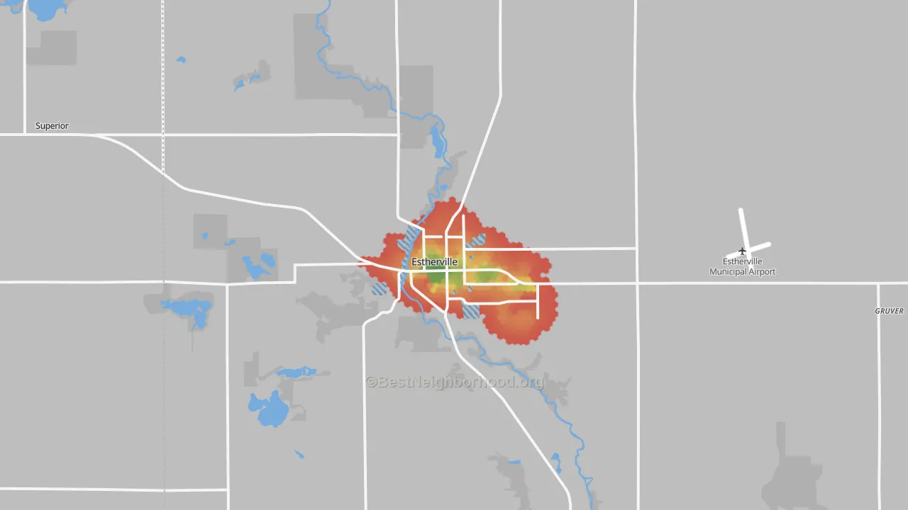 Walk Grade map of Estherville, IA, walkable areas in green and car-dependent areas in red