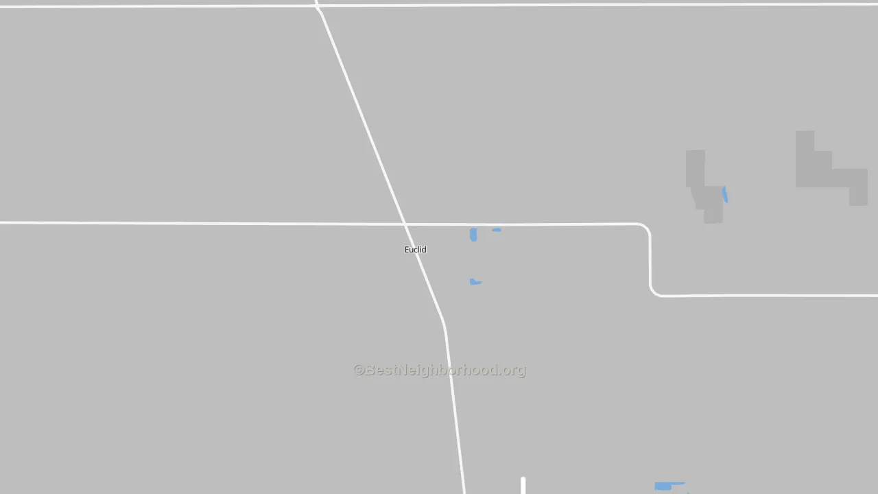 Walk Grade map of Euclid, MN, walkable areas in green and car-dependent areas in red