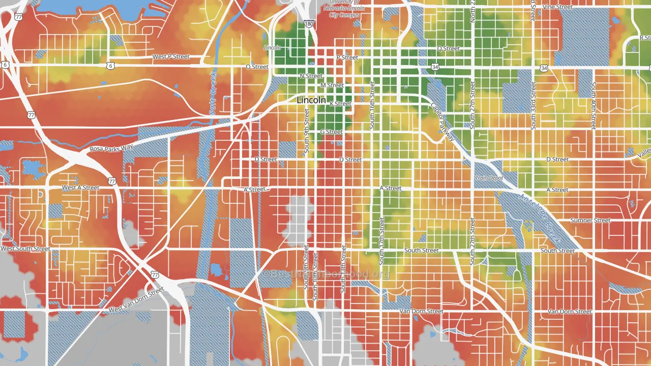 Walk Grade map of Everett, Lincoln, NE, walkable areas in green and car-dependent areas in red