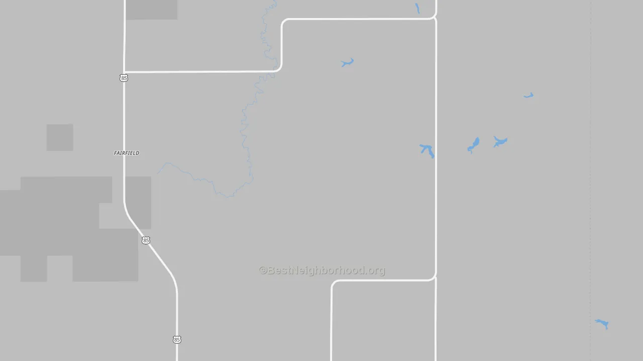 Walk Grade map of Fairfield, ND, walkable areas in green and car-dependent areas in red