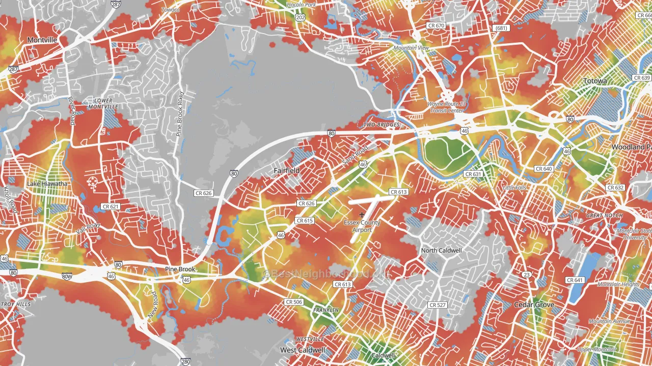 Walk Grade map of Fairfield, NJ, walkable areas in green and car-dependent areas in red