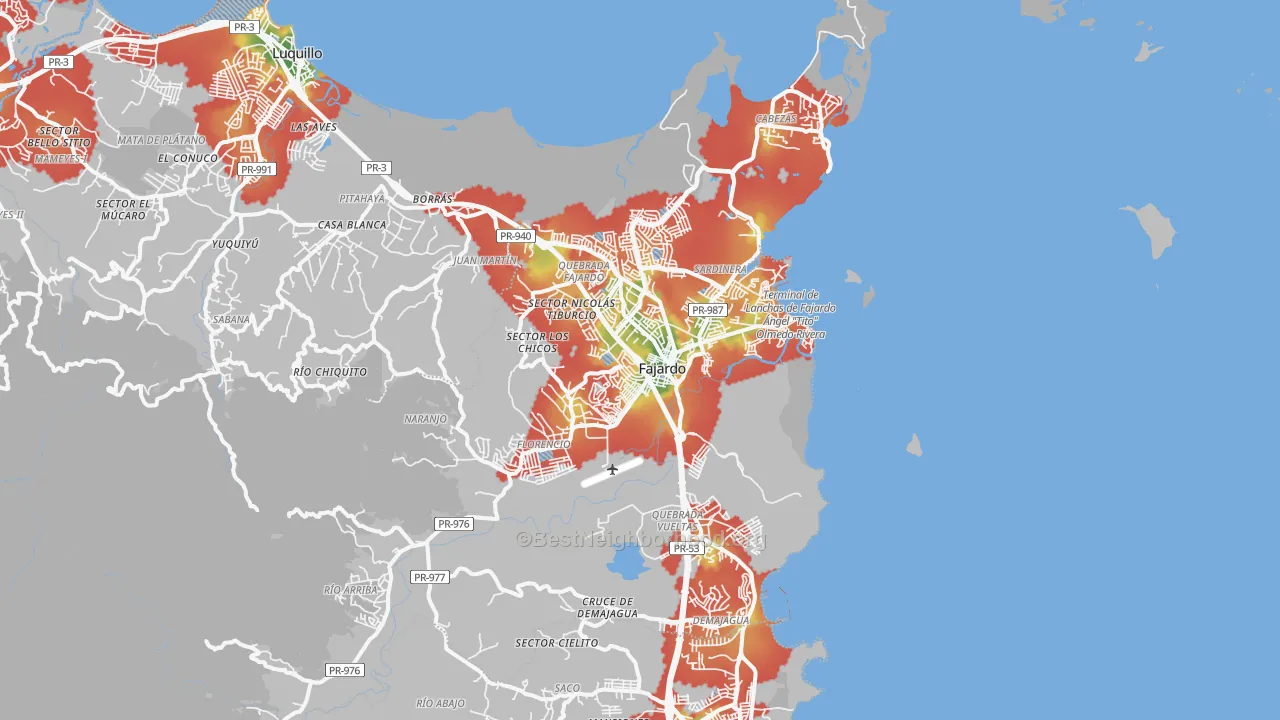 Walk Grade map of Fajardo Municipio, PR, walkable areas in green and car-dependent areas in red