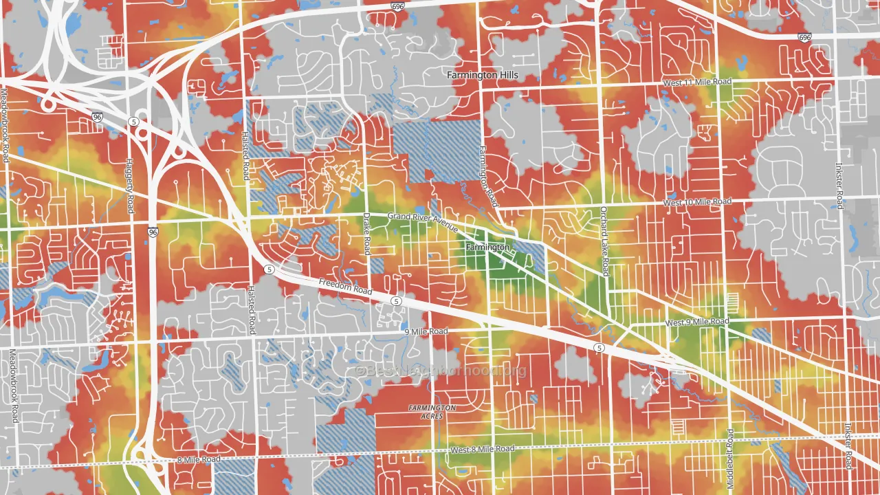 Walk Grade map of Farmington, MI, walkable areas in green and car-dependent areas in red