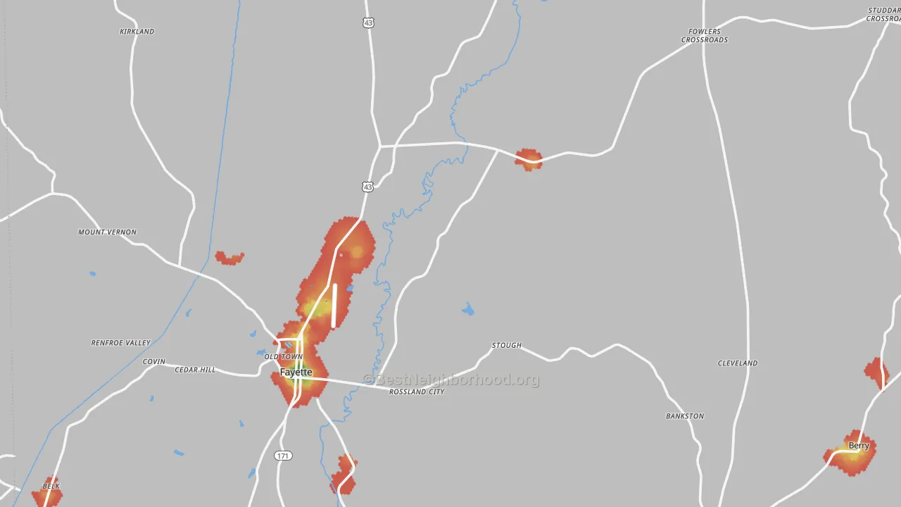 Walk Grade map of Fayette County, AL, walkable areas in green and car-dependent areas in red