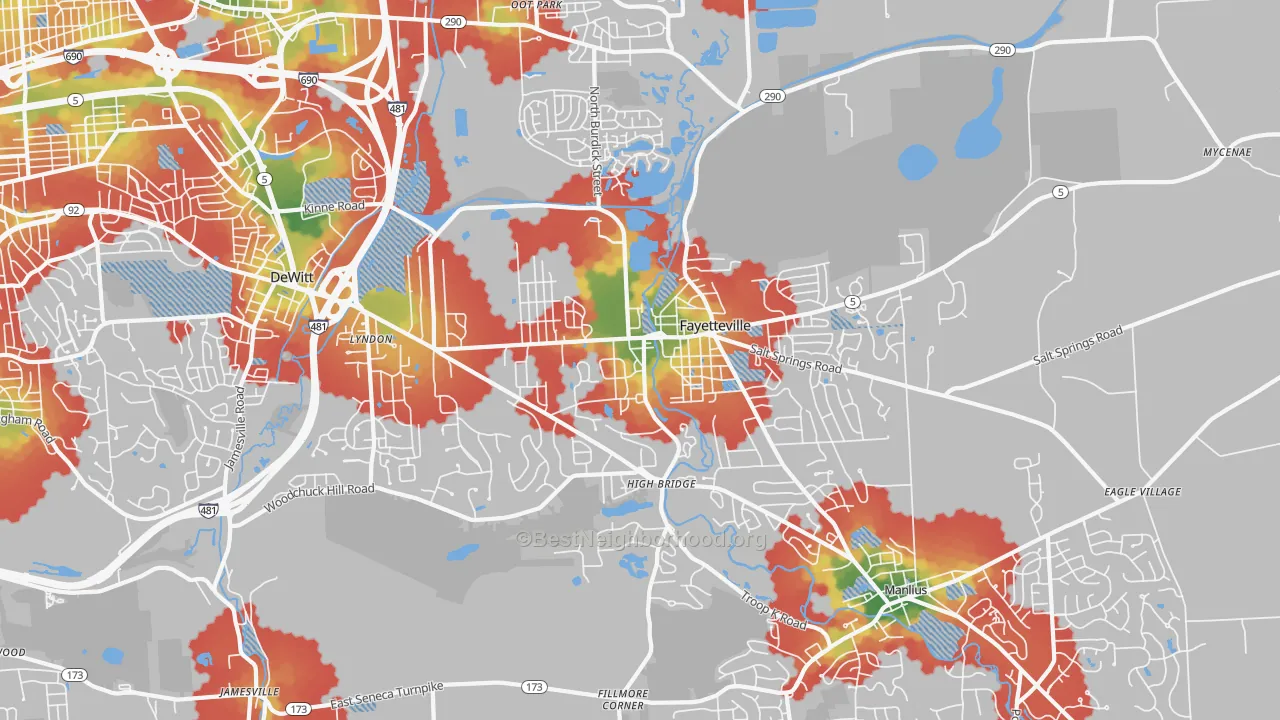 Walk Grade map of Fayetteville, NY, walkable areas in green and car-dependent areas in red