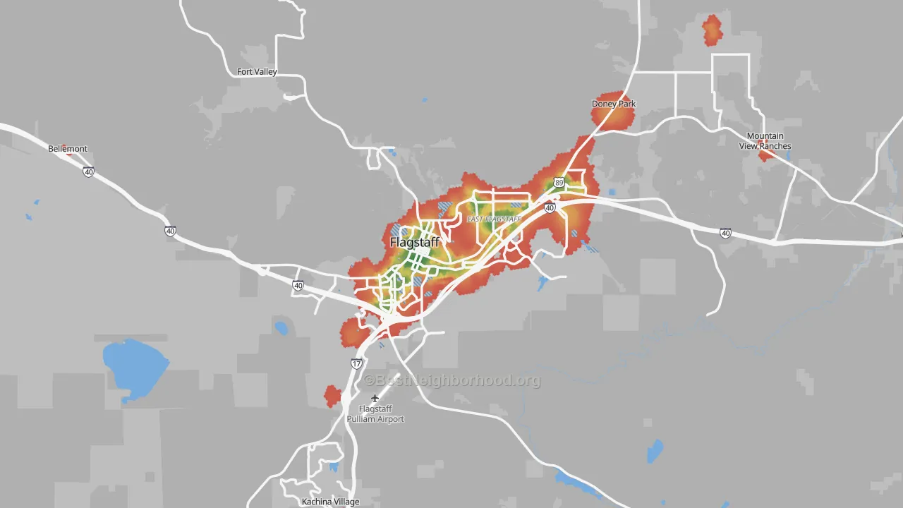 Walk Grade map of Flagstaff, AZ, walkable areas in green and car-dependent areas in red