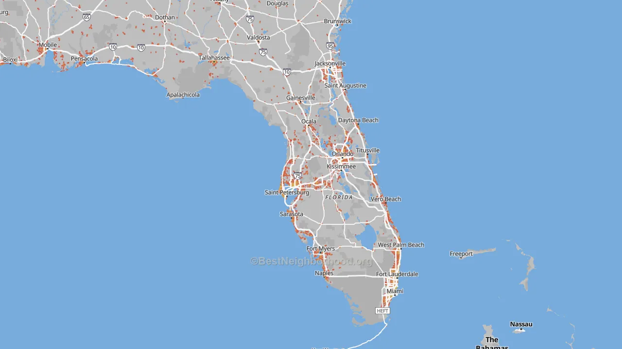 Walk Grade map of Florida, walkable areas in green and car-dependent areas in red