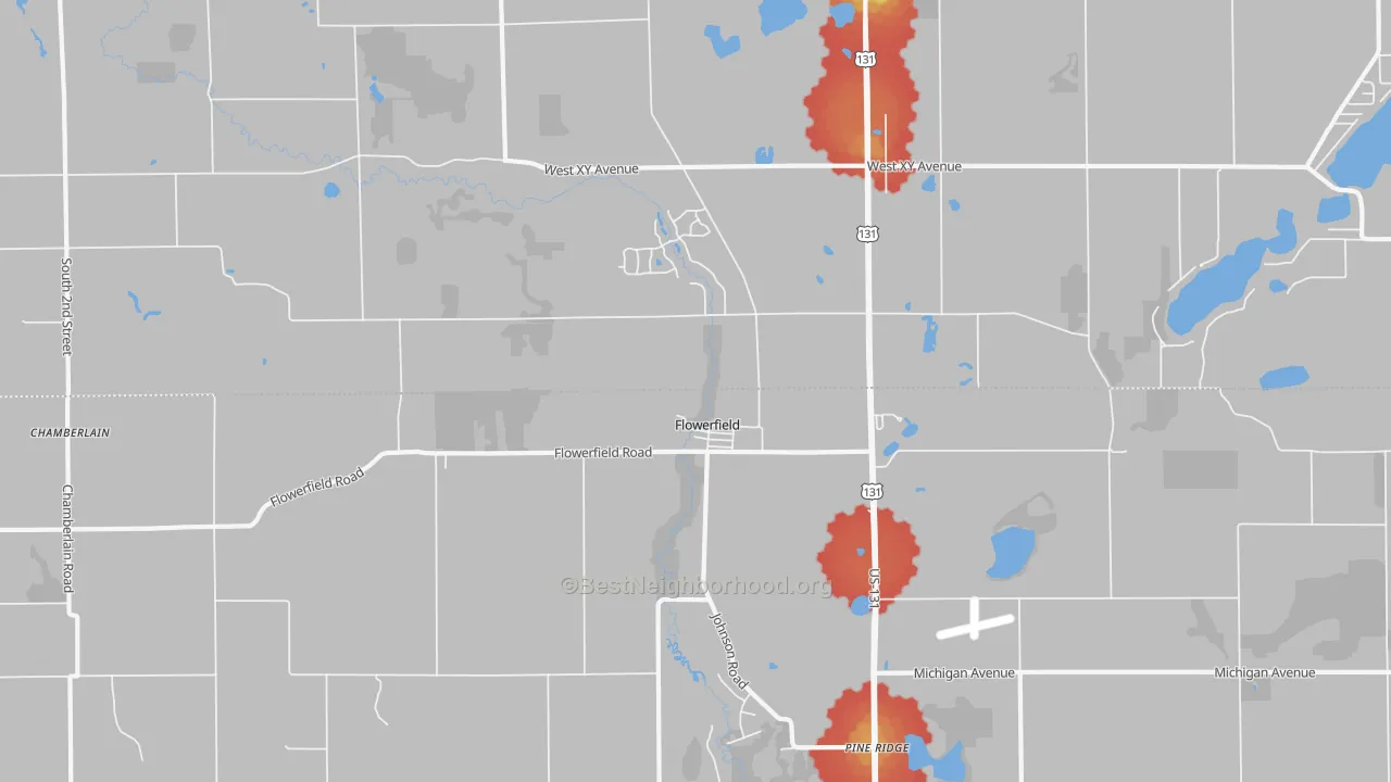 Walk Grade map of Flowerfield, MI, walkable areas in green and car-dependent areas in red