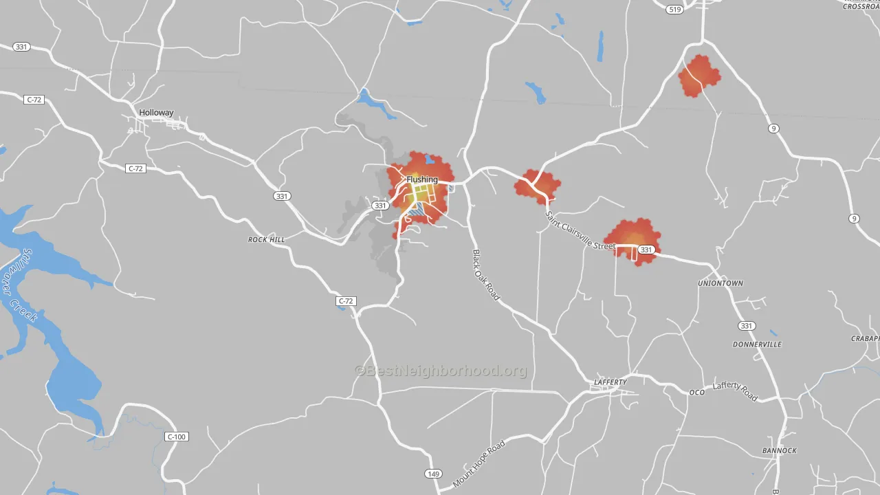 Walk Grade map of Flushing, OH, walkable areas in green and car-dependent areas in red