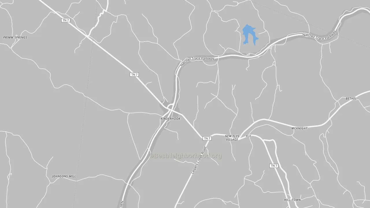 Walk Grade map of Fly, TN, walkable areas in green and car-dependent areas in red