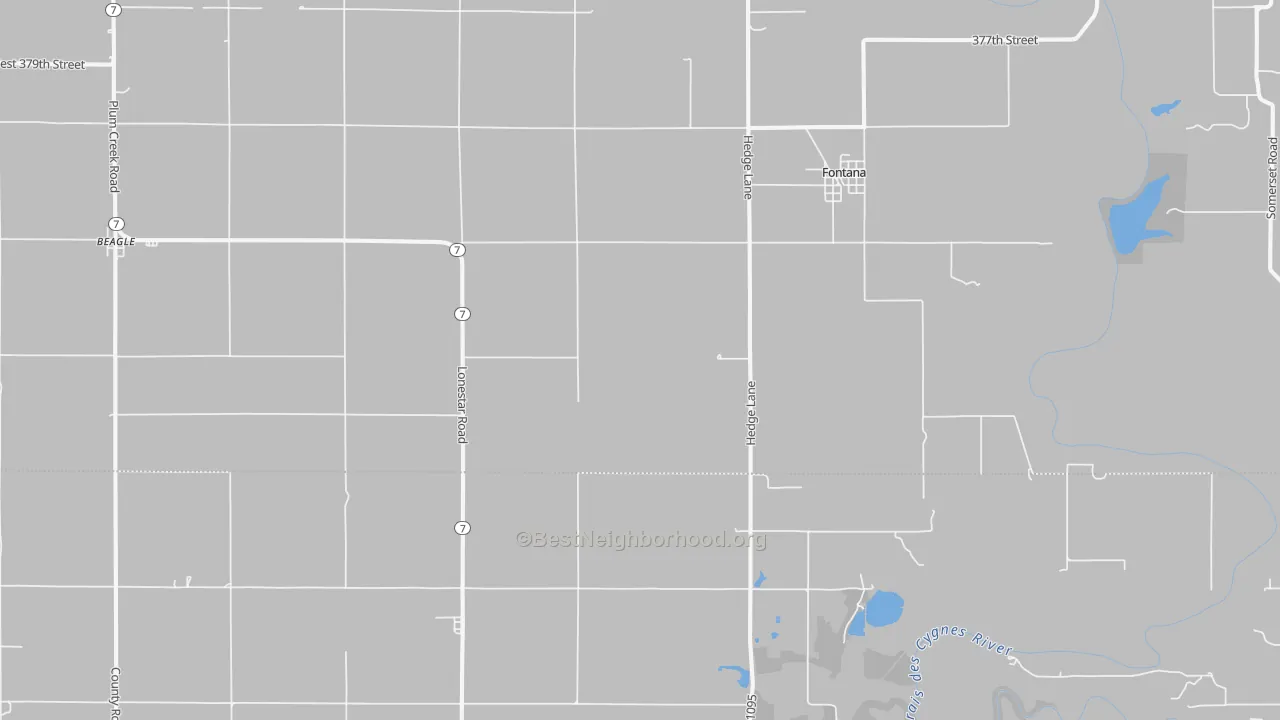 Walk Grade map of Fontana, KS, walkable areas in green and car-dependent areas in red