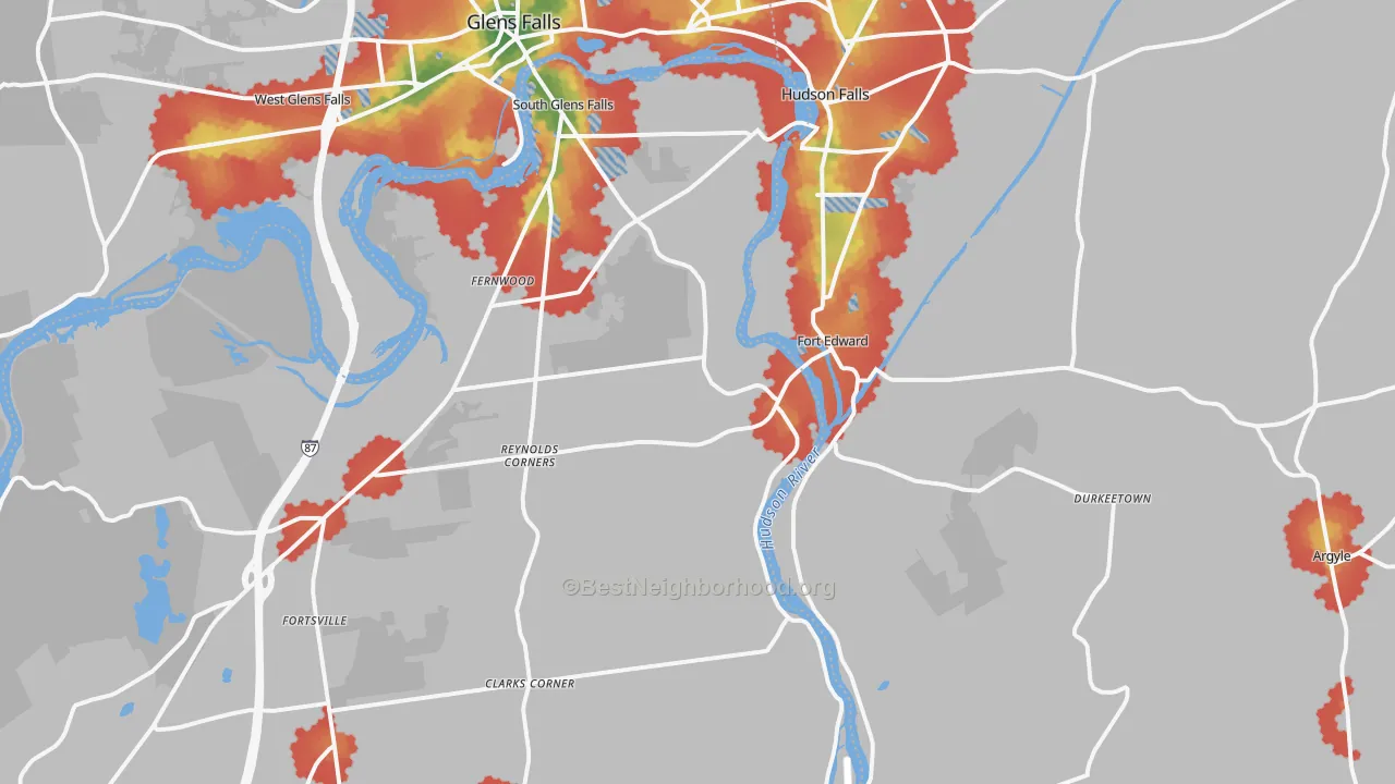 Walk Grade map of Fort Edward, NY, walkable areas in green and car-dependent areas in red